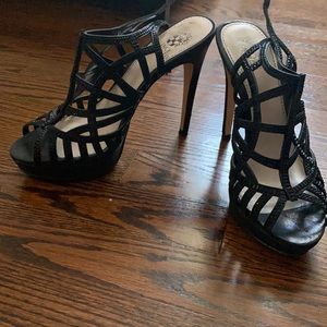 Vince Camuto heels size 6.5.